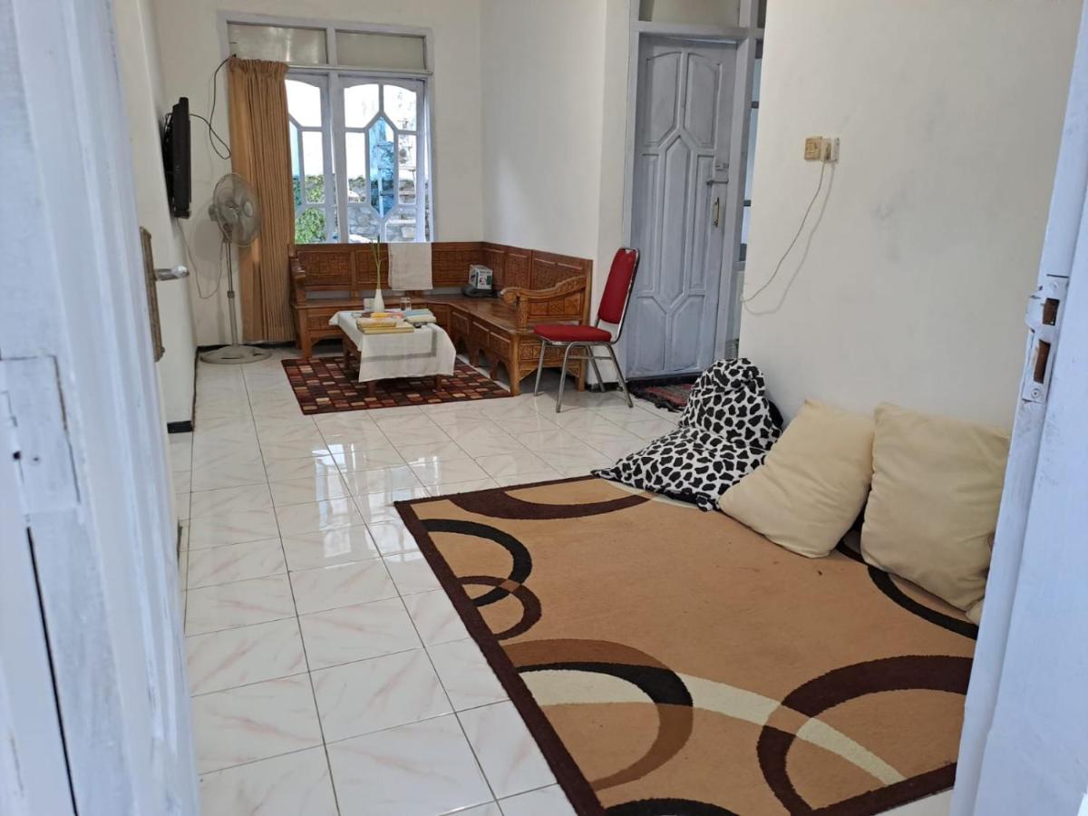 Indo Homestay * Malang